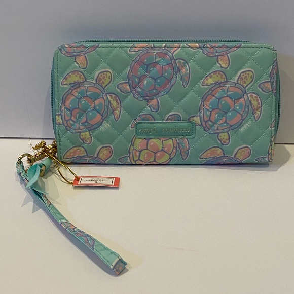 Simply Southern Collection Quilted Phone Wallet Wristlet Turtles Seafoam NWT - Picture 2 of 7